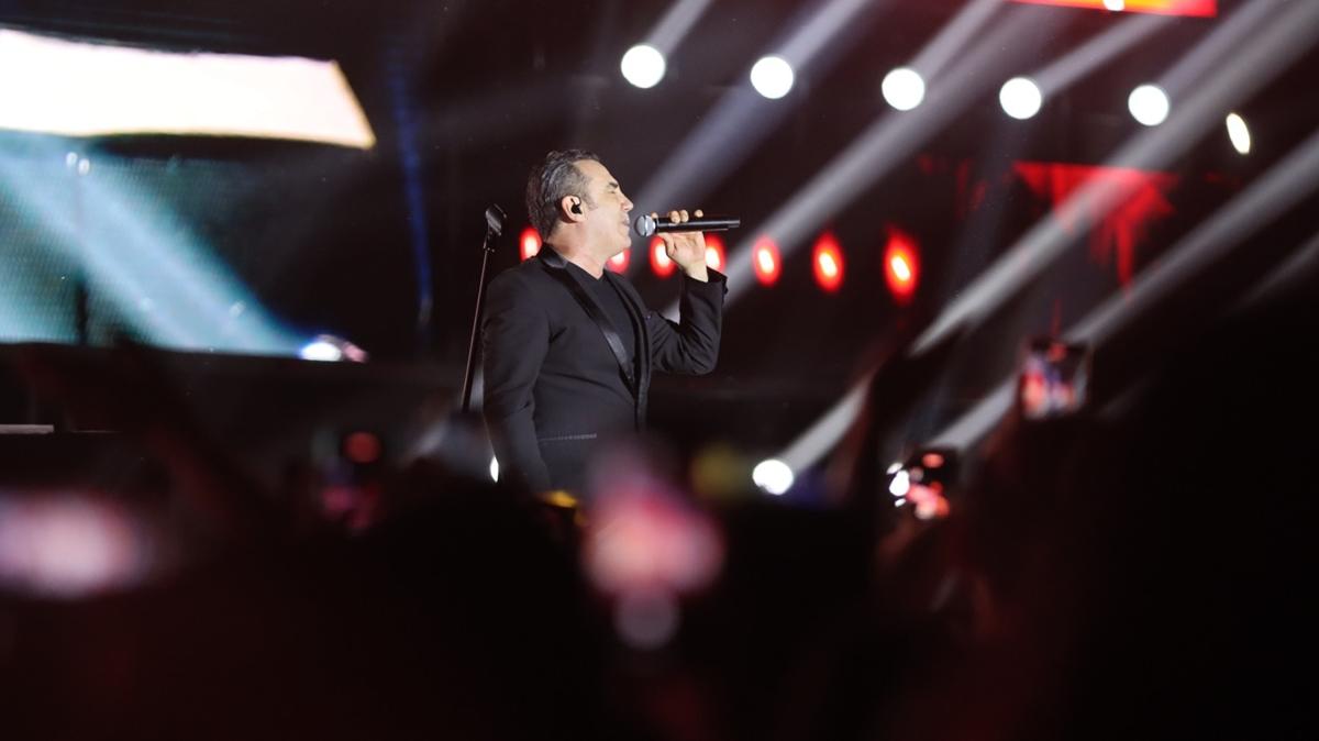 ferhat ger ferhat ger konser Uluslararas Portakal iei Karnaval fotoraflar resimleri