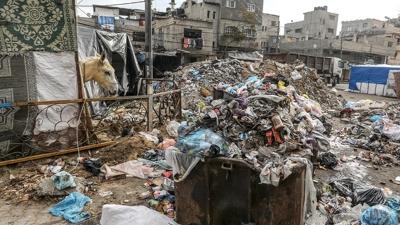 Gazze'de p krizi... 270 bin ton kat atk birikti