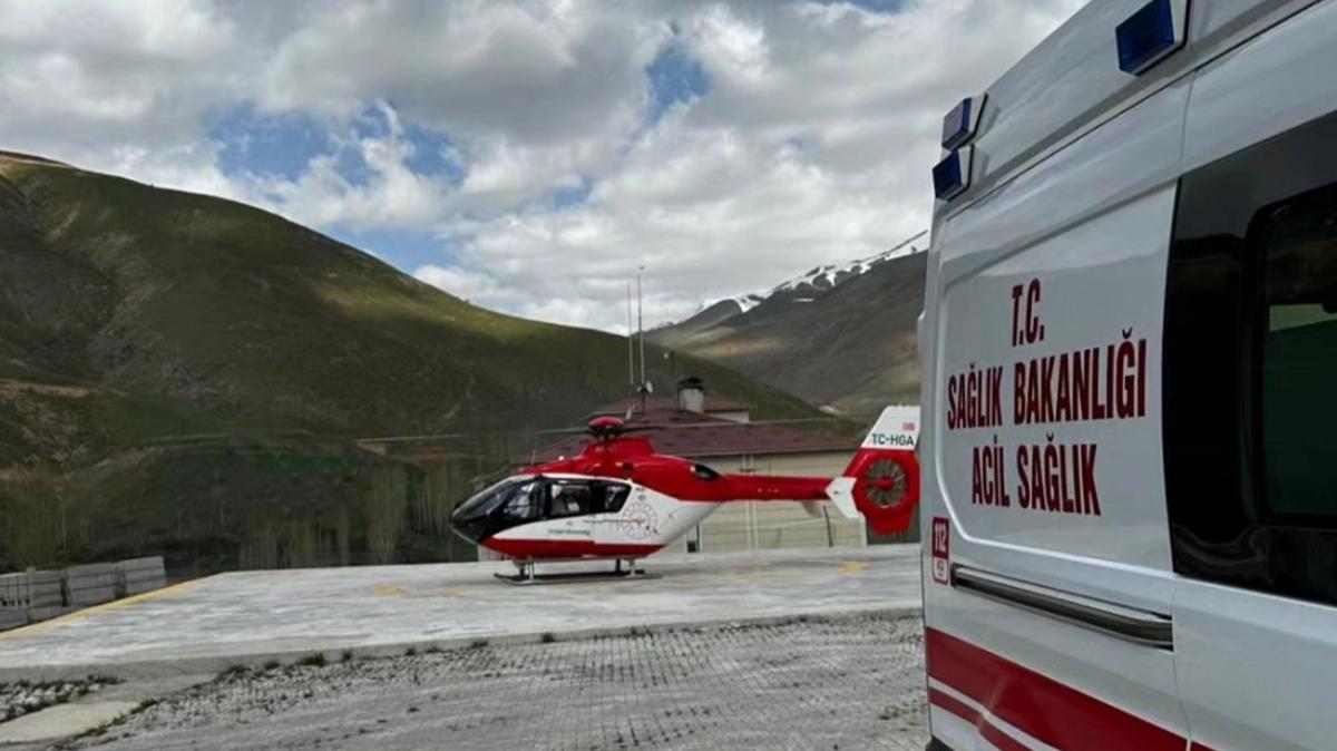 Van'da 53 yandaki hasta, ambulans helikopterle hastaneye sevk edildi