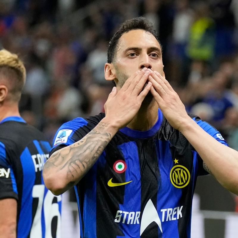 Hakan alhanolu ilk ampiyonluuna ulat! Serie A'da zafer Inter'in