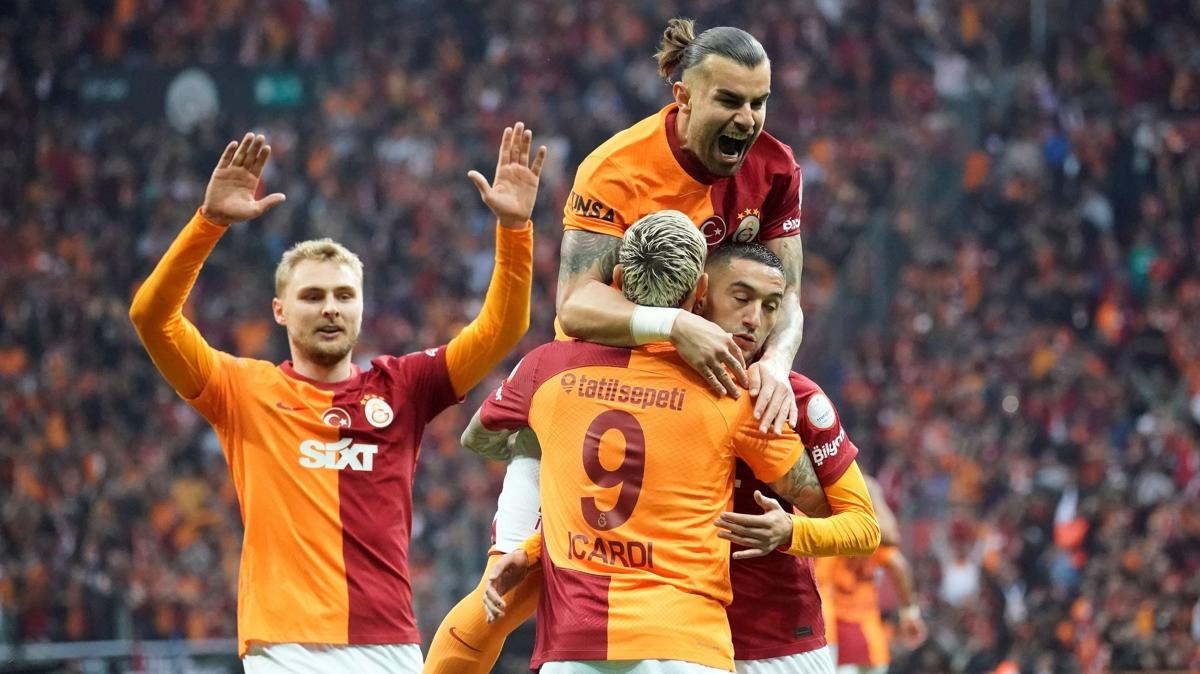 Galatasaray kafilesi, Adana Demirspor ma ncesi ehre geldi