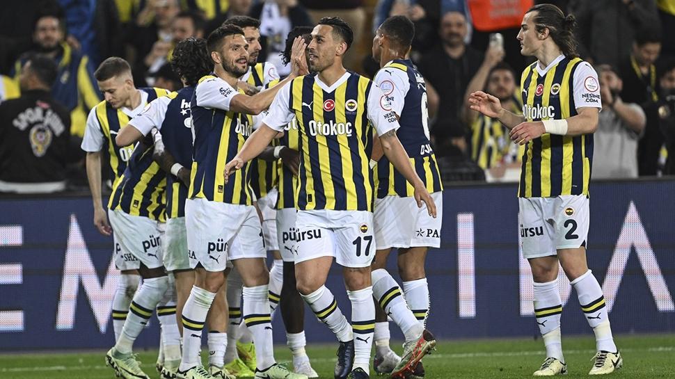 MAÇ SONUCU: Fenerbahçe 2-1 Beşiktaş