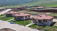 Gaziantepli depremzede aile yeni evlerine kavutu