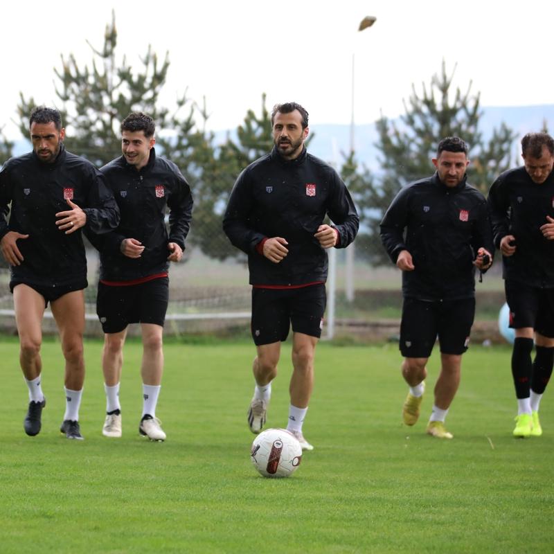 Sivasspor'da Galatasaray mesaisi balad