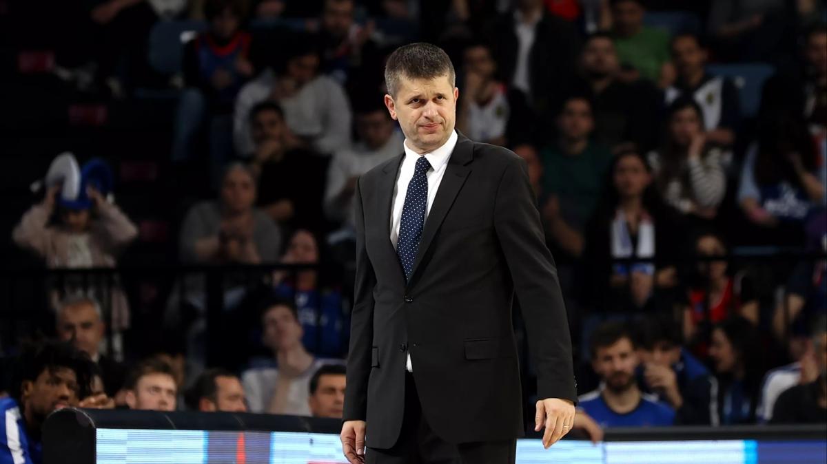 Anadolu Efes, Tomislav Mijatovic ile uzatt!