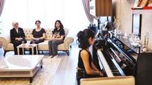 Aile Bakan'ndan srpriz ziyaret! ehit kzndan piyano resitali