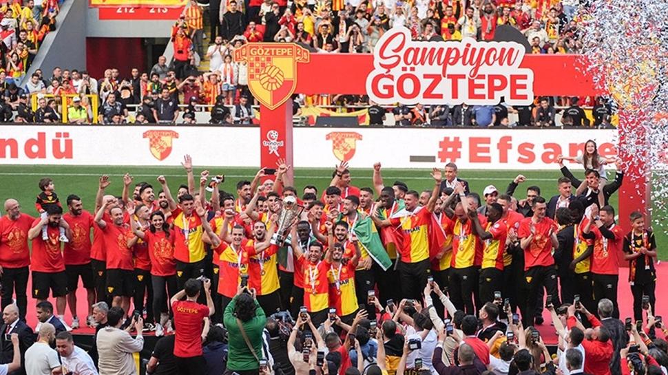 Süper Lig'e yükselen Göztepe kupasını kaldırdı
