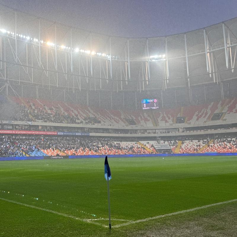 Adana Demirspor-Gaziantep FK mana yamur engeli!