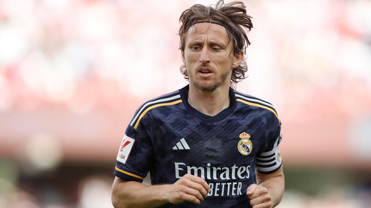 Luka+Modric,+Real+Madrid%E2%80%99e+veda+ediyor%21;