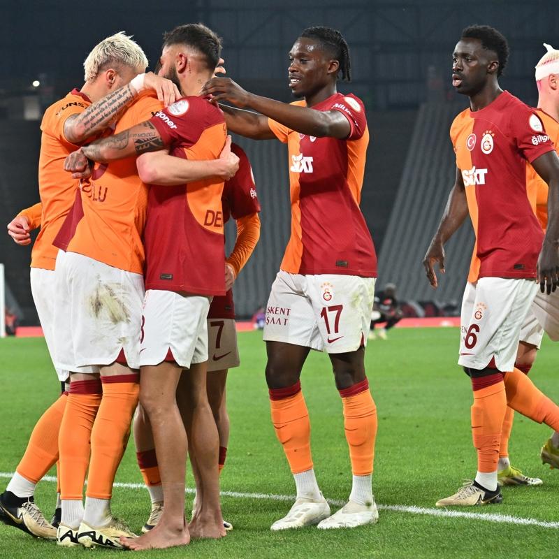 Galatasaray ampiyonluk malarnda hata yapmyor