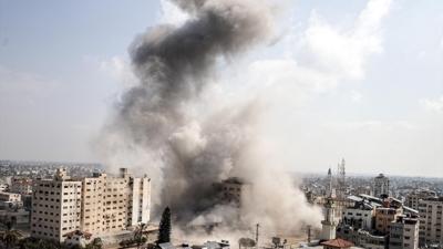 srail sava uaklar Gazze'de sivilleri hedef ald! l ve yarallar var
