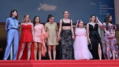 Sinema sektr alanlar Cannes Film Festivali'nin alnda eylem yapt