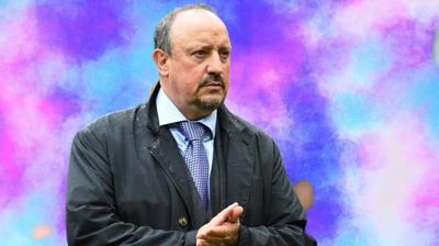 Ve takmn yeni teknik direktr Rafael Benitez! Sper Lig devinin bana geiyor...