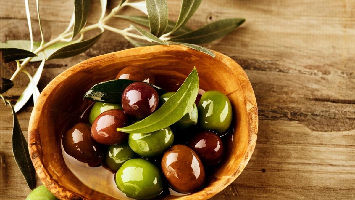 Zeytinin hikmetleri bitmiyor! Ryanzda evleneceiniz kiiyi gryorsunuz! Uyumadan nce 11 zeytin yerseniz ne olur"