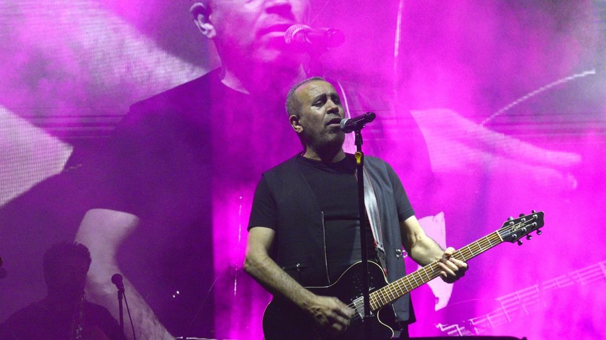 Haluk Levent konserde Filistin soykrmna dikkat ekti