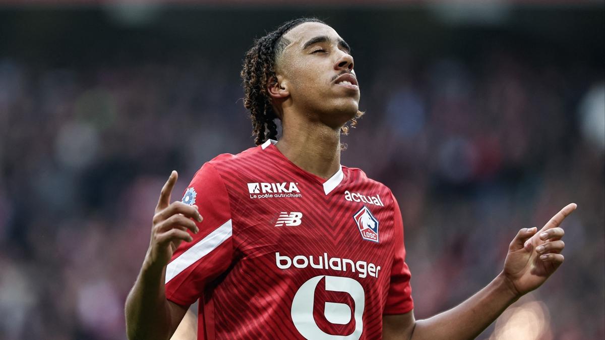 Real Madrid ve PSG'nin ortak hedefi: Leny Yoro
