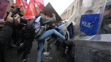 stanbul'da 1 Mays provokatrlerine operasyon: 27 kii tutukland