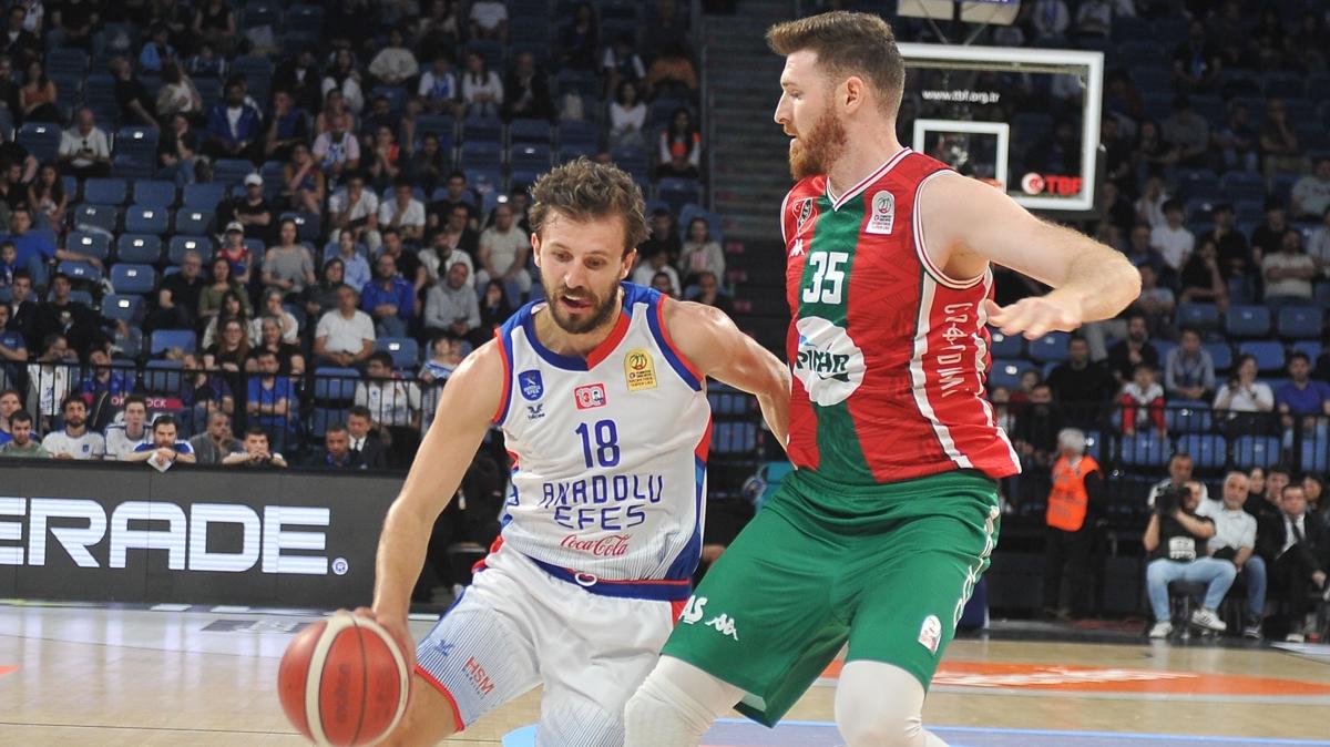 Pnar Karyaka evinde Anadolu Efes ile karlaacak