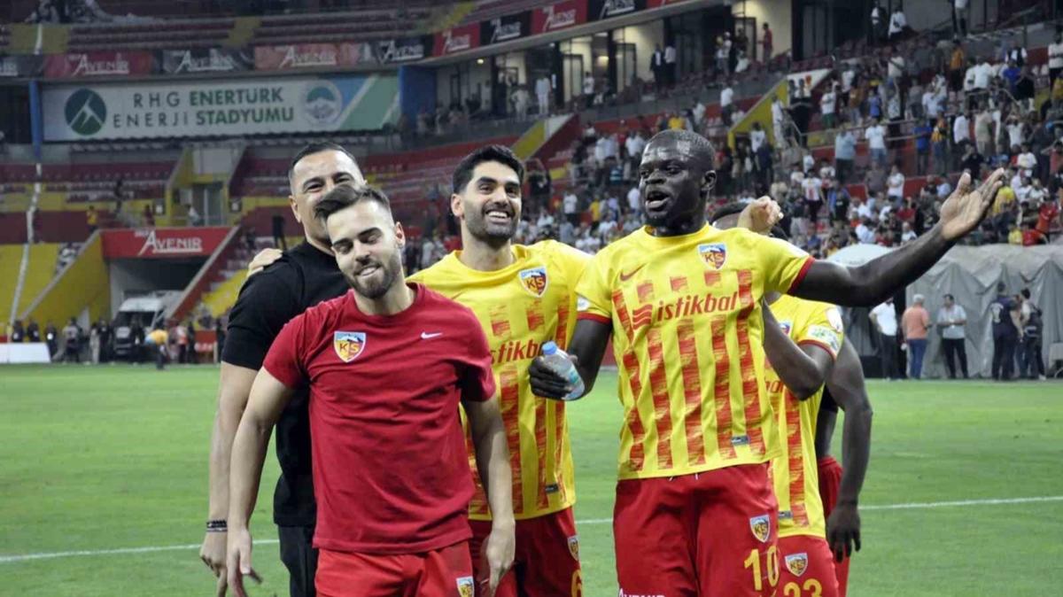 Kayserispor+bu+sezon+16+yabanc%C4%B1s%C4%B1na+s%C3%BCre+verdi