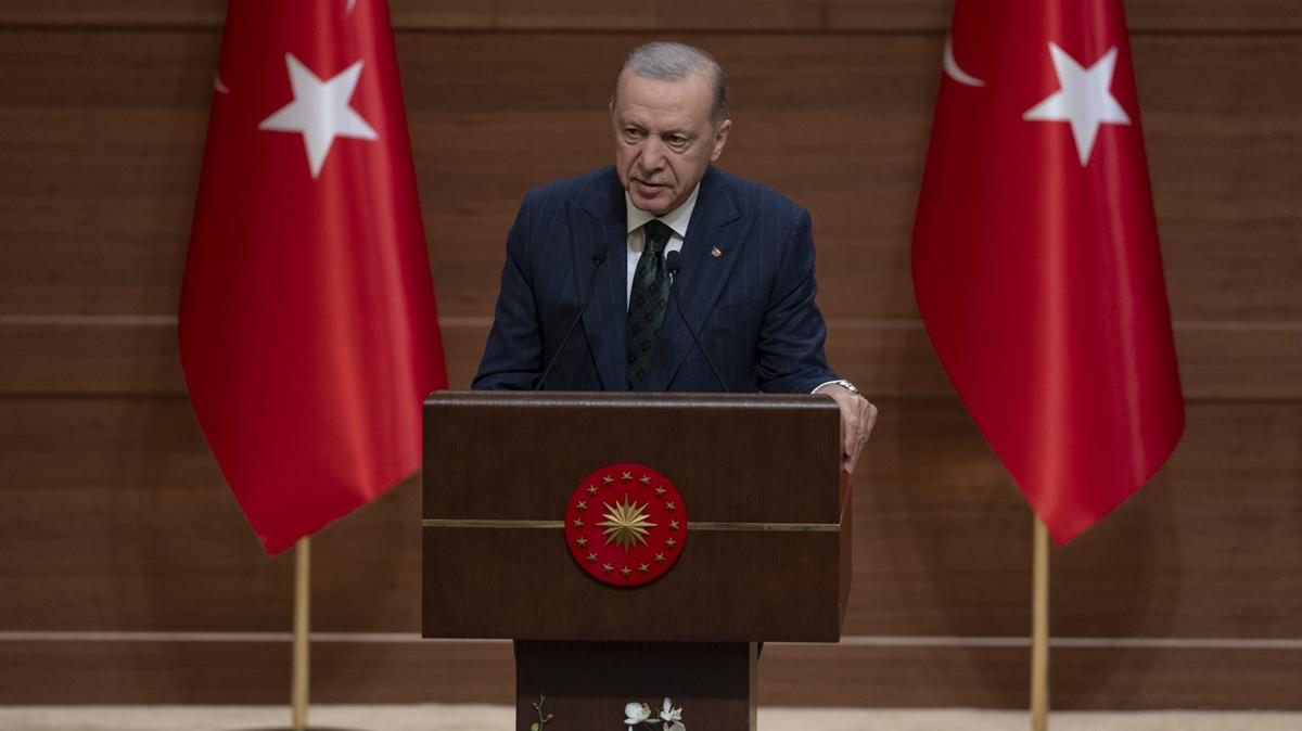 Anadolu Medya dlleri sahiplerini buldu... "Demokrasi ile terr yan yana olmaz"