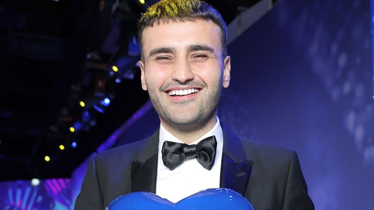 CZN Burak zdemir YouTube'da takipi rekoru krd