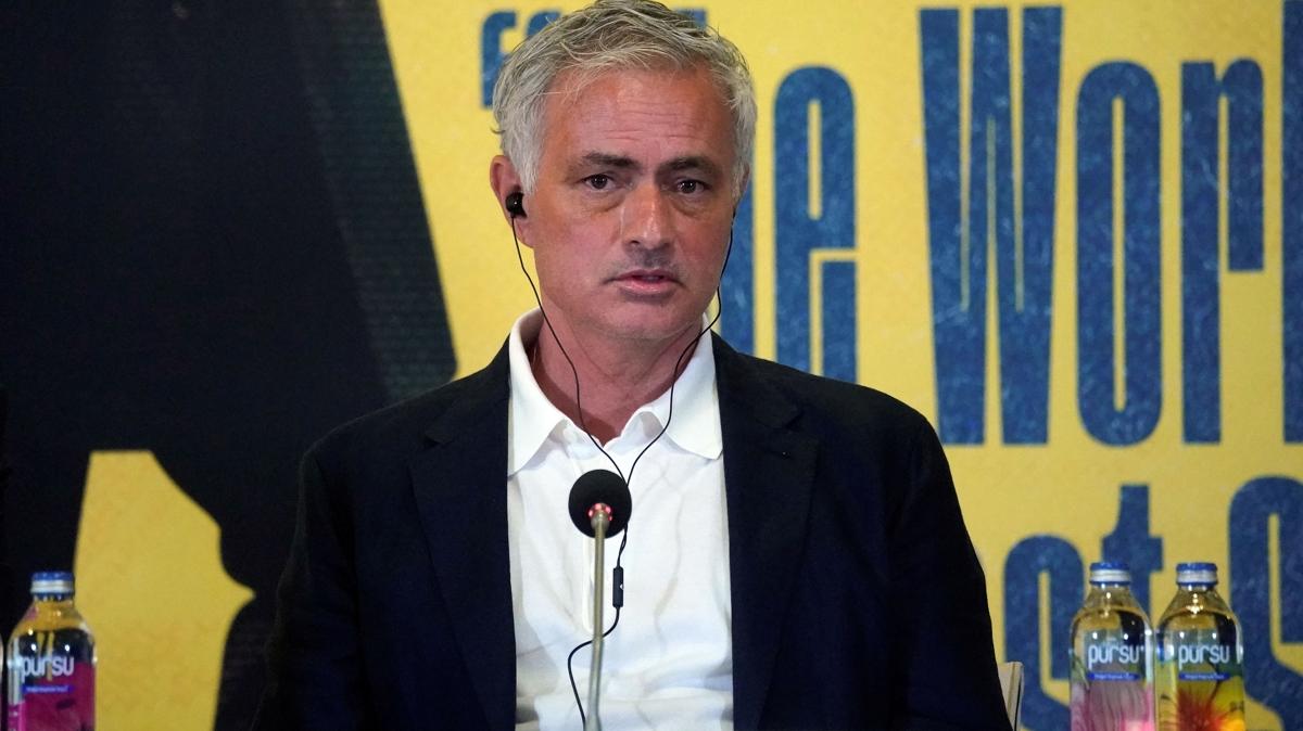 Jose+Mourinho+Galatasaray%E2%80%99%C4%B1n+transferini+duyurdu%21;+Rafa+Silva+hakk%C4%B1nda+konu%C5%9Ftu