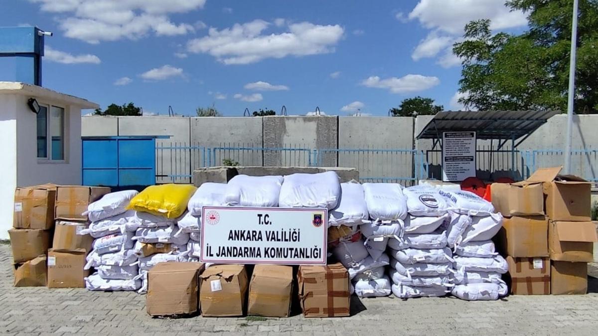 Ankara'da 5,5 ton kaak ttn ele geirildi