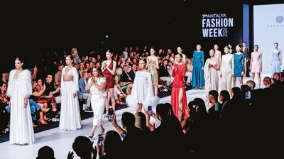 Modann kalbi Antalya Fashion Week'te att