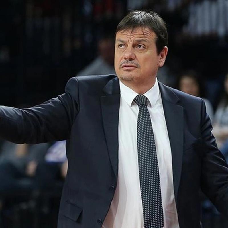 Ergin Ataman sezonu dubleyle kapad