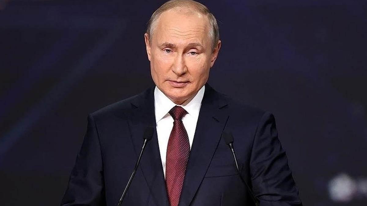 Putin'den bayram tebrii...  Rusya'da yaayan Mslmanlara seslendi