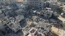 srail, Gazze'de bir mahalleyi bombalad... 3 can kayb!