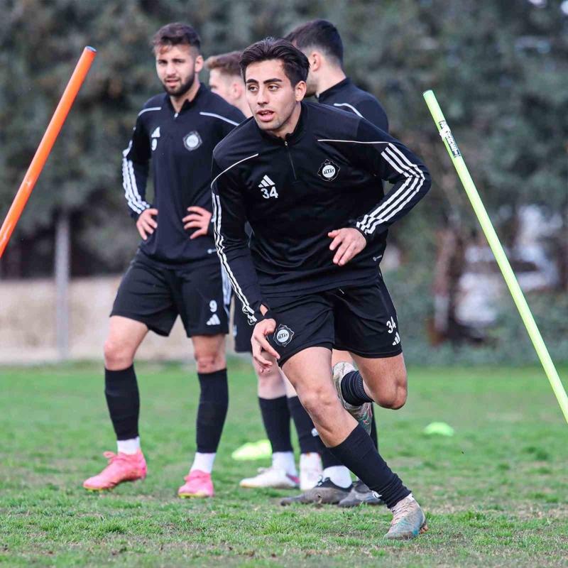 Altay, Enes rce'nin bonservisini belirledi