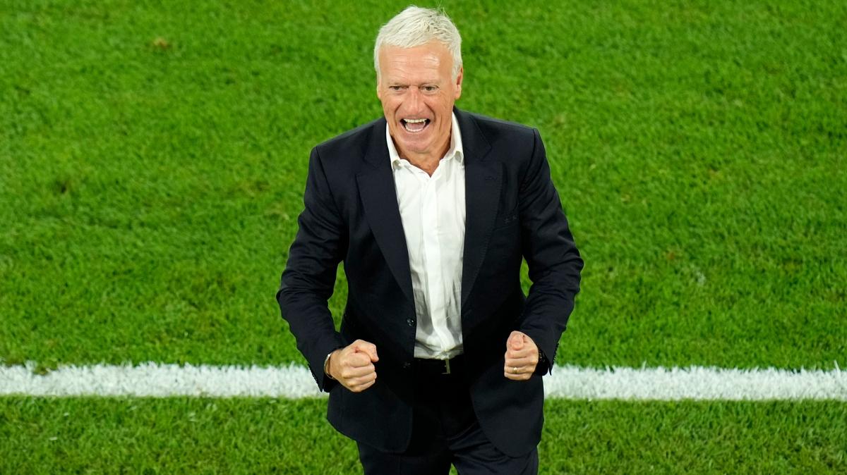 Didier Deschamps Fransa'da 100. galibiyetini ald