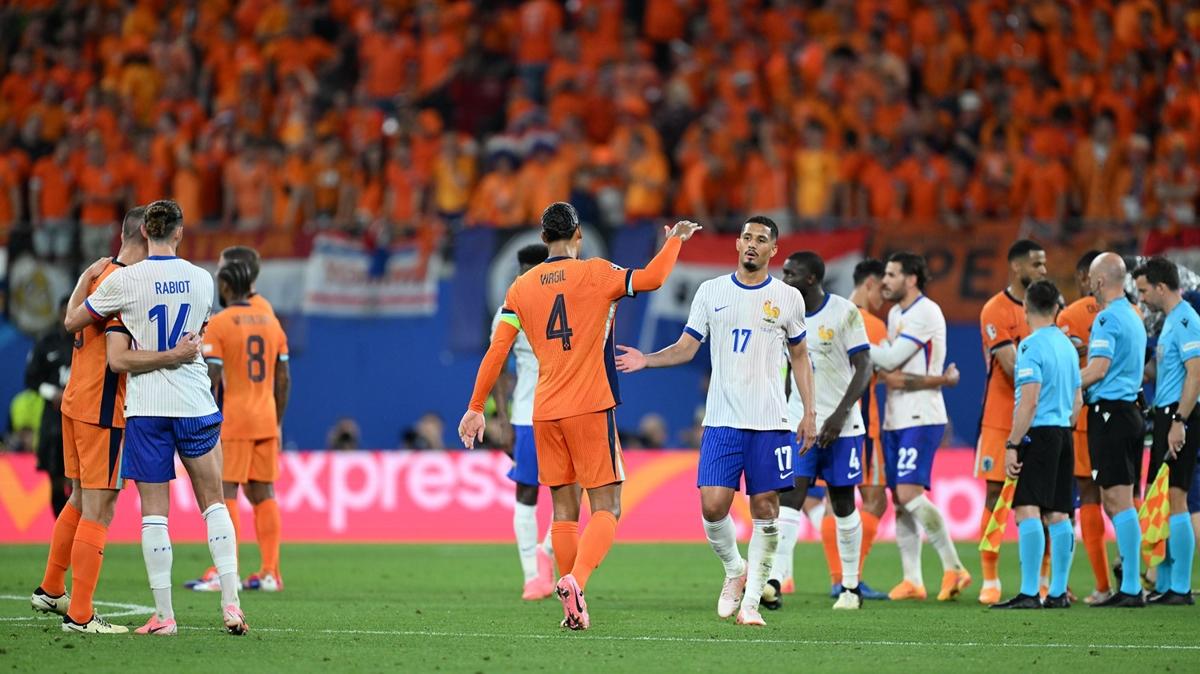 Hollanda ile Fransa manda gol sesi kmad