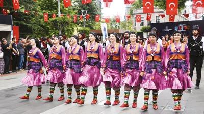 Kltr Yolu Festivali balad... Trabzon sanata doyacak