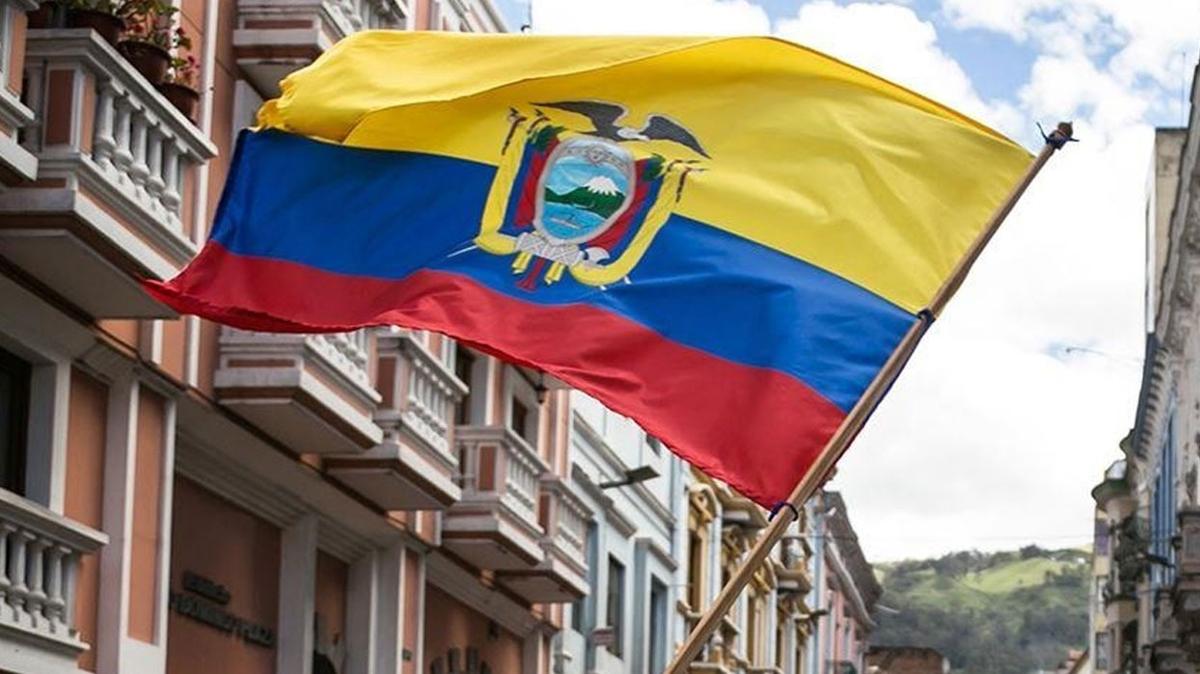 Ekvador'da OHAL ilan edildi