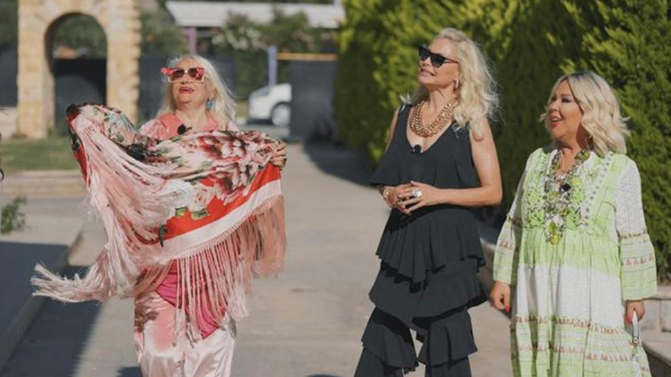 Kim, kaç yaşında, nereli? Dünya Güzellerim Tatilde'nin güzelleri Bülent Ersoy, Safiye Soyman, Banu Alkan ve Seray Sever