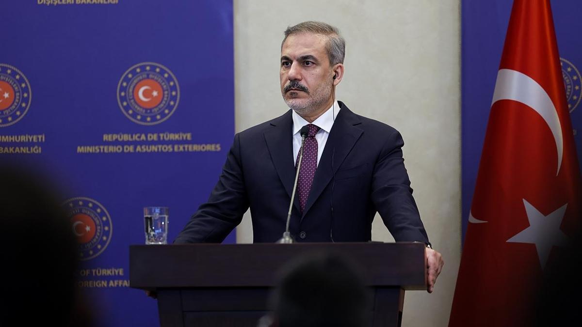 Bakan Fidan ngiliz mevkida ile grt