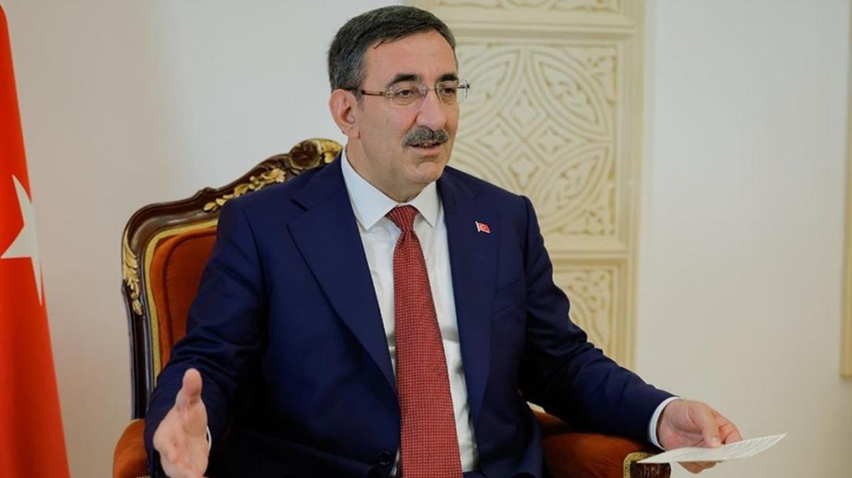 Cevdet Ylmaz, ran Cumhurbakan ve ngiltere Babakann tebrik etti