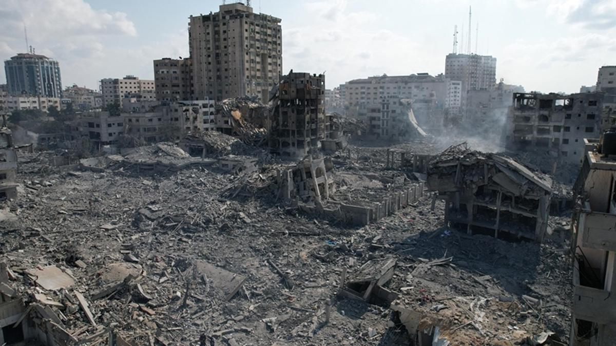 srail bombardmannda Filistin alma Bakanl Mstear hayatn kaybetti