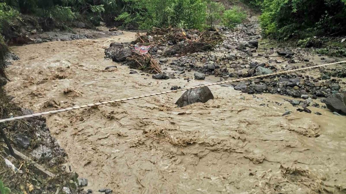 Ordu'da sel sularna kaplan kadn hayatn kaybetti