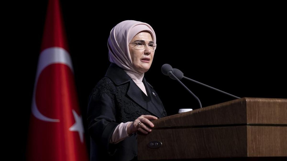 Emine Erdoan, Srebrenitsa Soykrm'nda hayatn kaybedenleri and