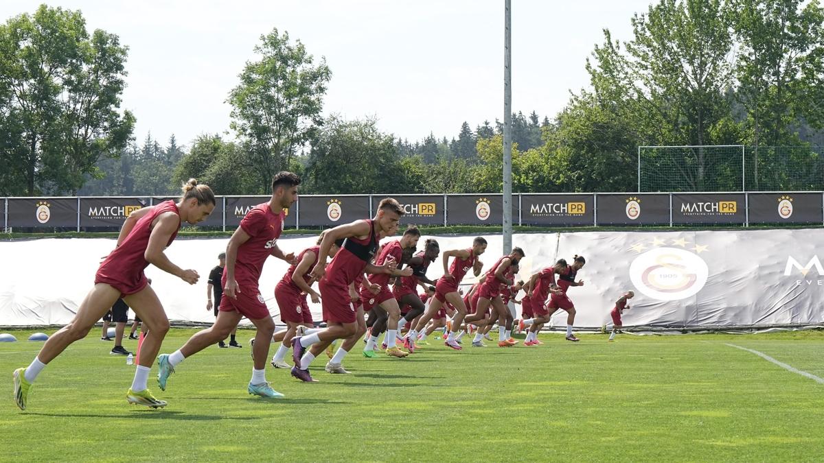 Galatasaray'da yeni sezon almalar sryor