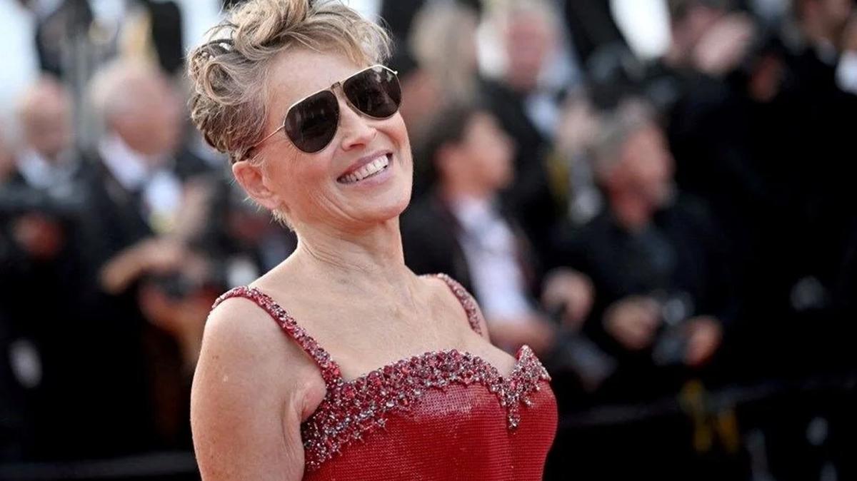 Sharon Stone zor anlarn anlatt: Fel geirdiimde milyonlarca dolar kaybettim