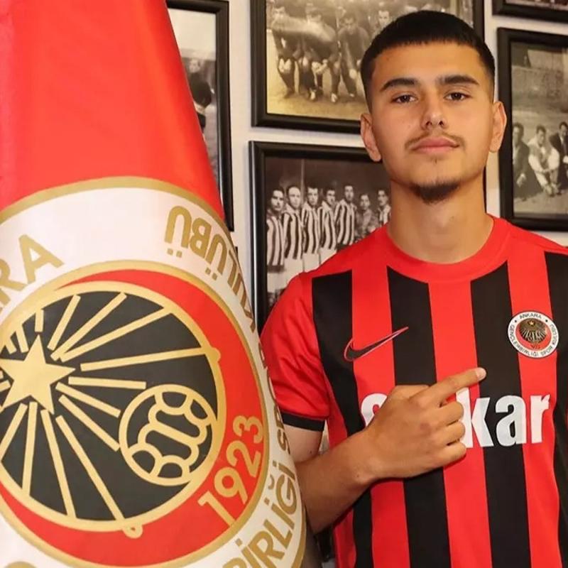 Genlerbirlii, Samed Onur'u kadrosuna katt