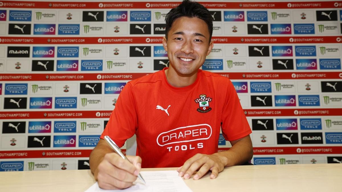 Southampton, Yukinari Sugawara ile imzalad