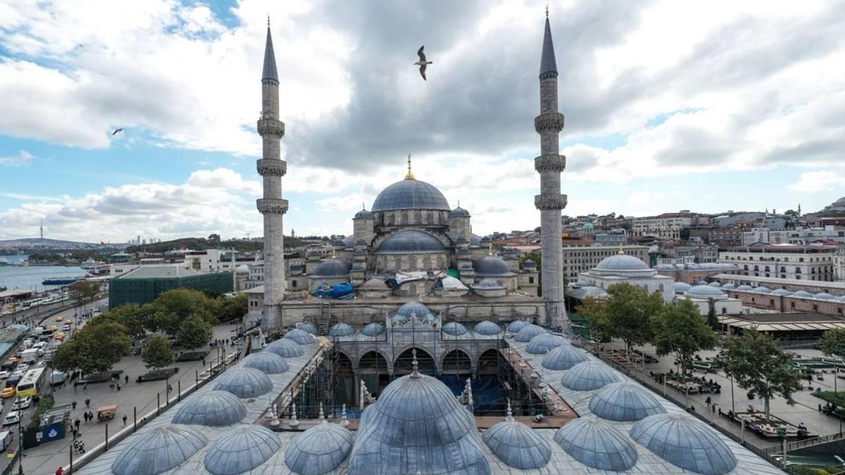 15 Temmuz ehitleri unutulmad: stanbul'da 6 camide hatim program