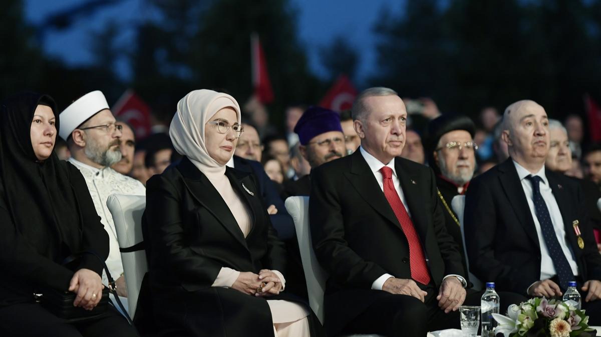 Emine Erdoan: Direniin yl dnmnde yeniden tek yrek, tek bilek olduk