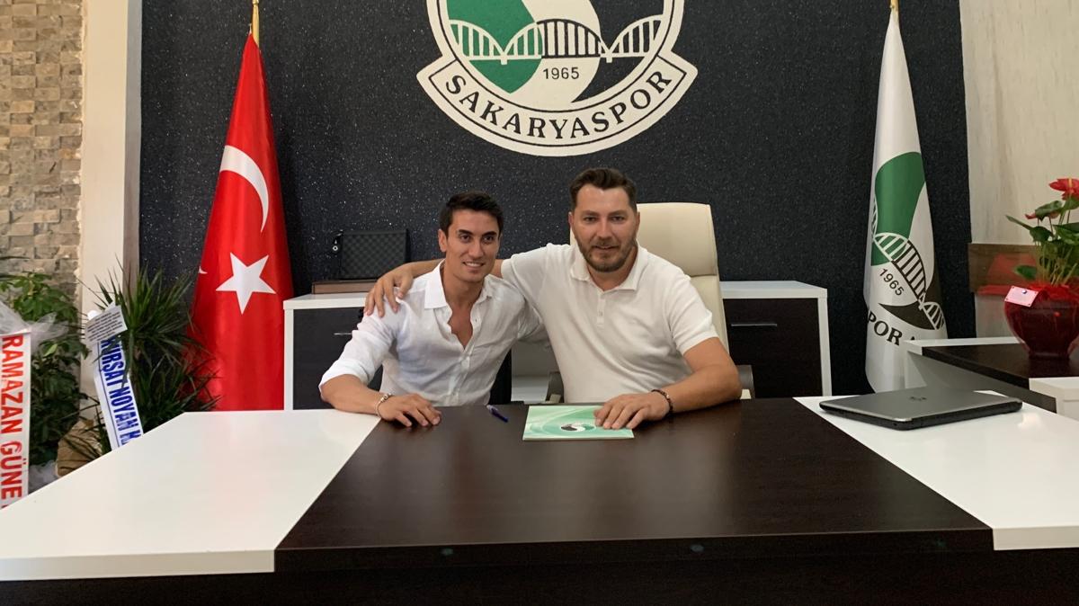 Sakaryaspor'dan savunmaya takviye