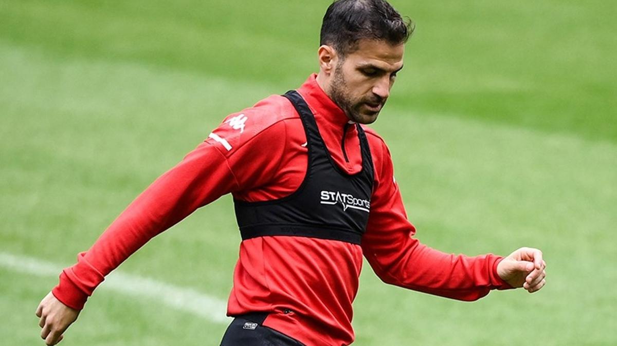 Serie A ekibinin yeni teknik direktr Fabregas